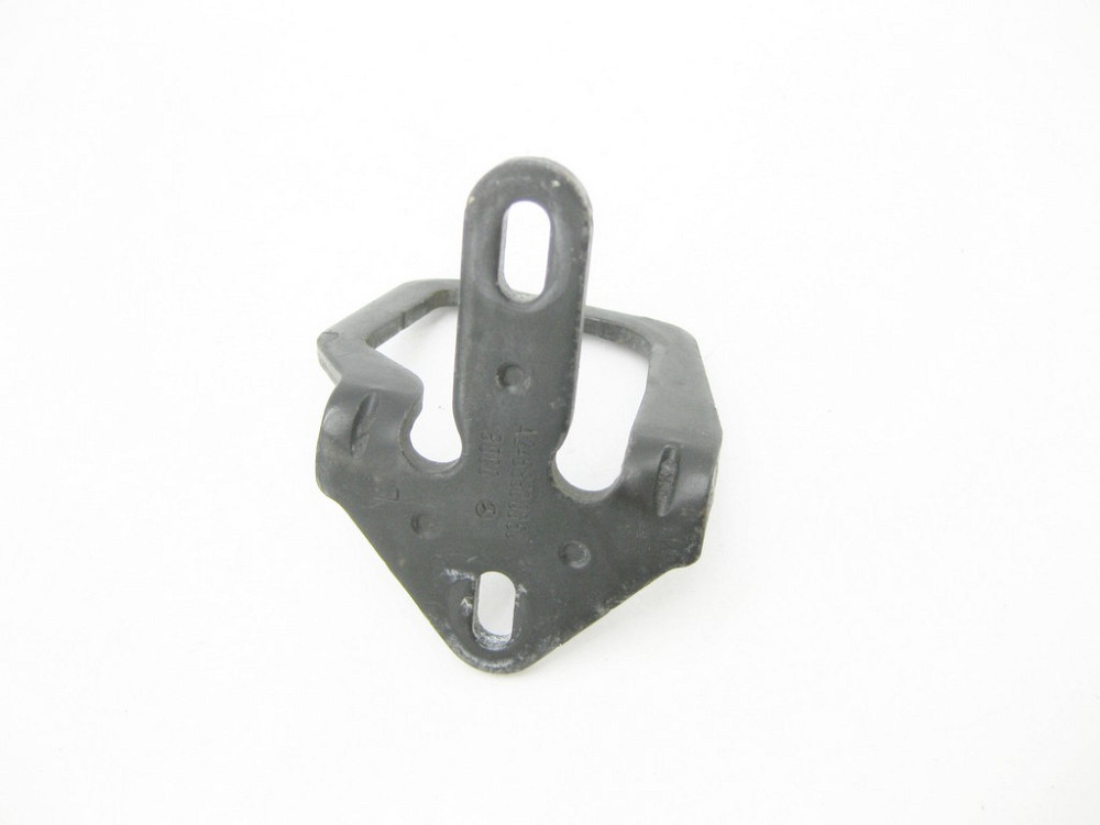 Mercedes-Benz  A2468800360 Гак фіксатор капота CLA Shooting Brake X117 CLA C117 CLA C118 CLA Shooting Brake X118 GLA X156 A-class W176 A-class Sedan V Одесса - изображение 5