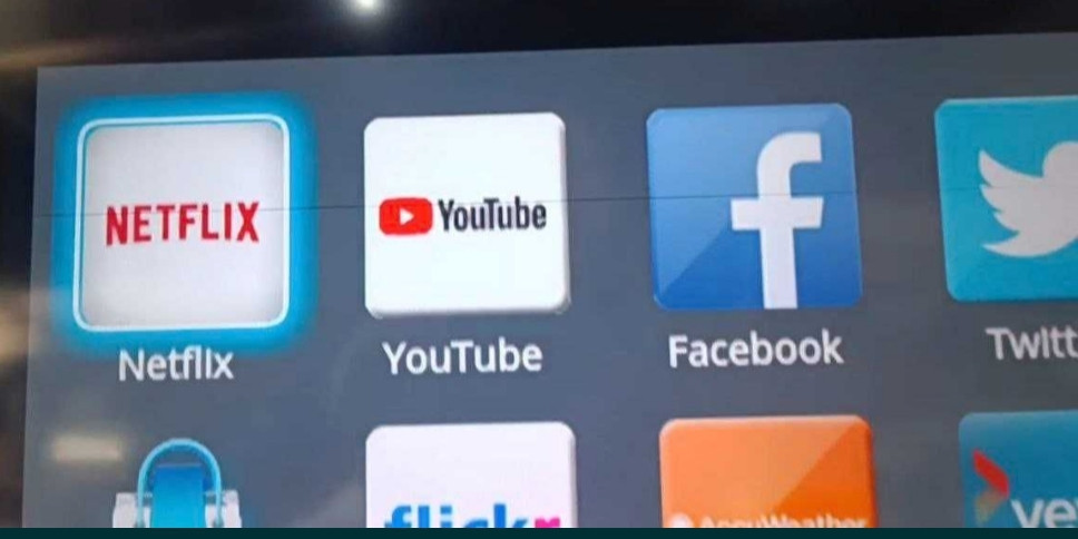 Телевизор: 65