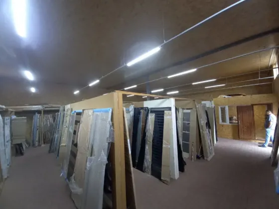 Здам склад\виробництво. Б.Хмельницького (напроти "Пресс завода") Своя вода, каналізація, Багато електрки (готові дати 20+кВт), Опалення твер Дніпро