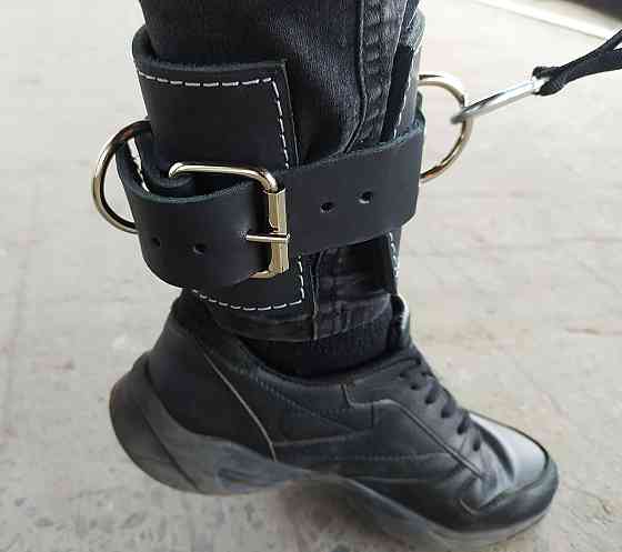 EasyFit Манжета EasyFit F10 для тяги на тренажері (шкіра) Киев