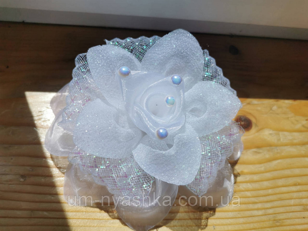 Бант большой школьный белый 15 см Кривой Рог - изображение 1