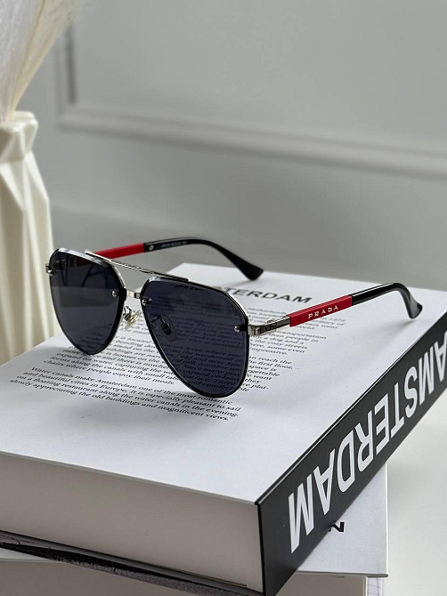 Окуляри унісекс Prada  з металевою оправою на середнє обличчя 🔥 Київ - фото 2