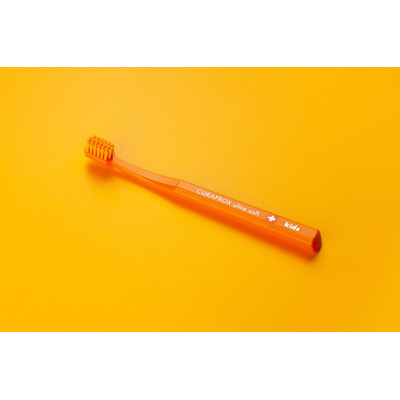 Детская зубная щетка Curaprox CS Kids ультрамягкая d 0.09 мм (4-12 лет) Оранжевый (CS Kids-03) Винница - изображение 2