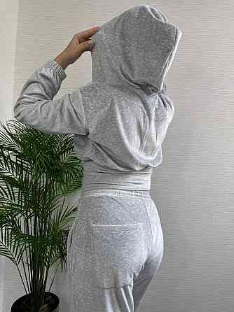 Женский стильный прогулочный костюм двойка: кофта и штаны велюр-плюш. Серый, 48/50 Одесса