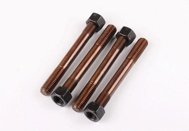 Шпильки кріплення головки + гайки на дизельний двигун 180N, к-т: 4 шт Мукачево - фото 1