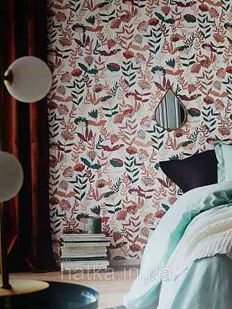 Шпалери вінілові Lutece Melody 51194503 квіти листя бордові рожеві зелені на світло-рожевому тлі Київ