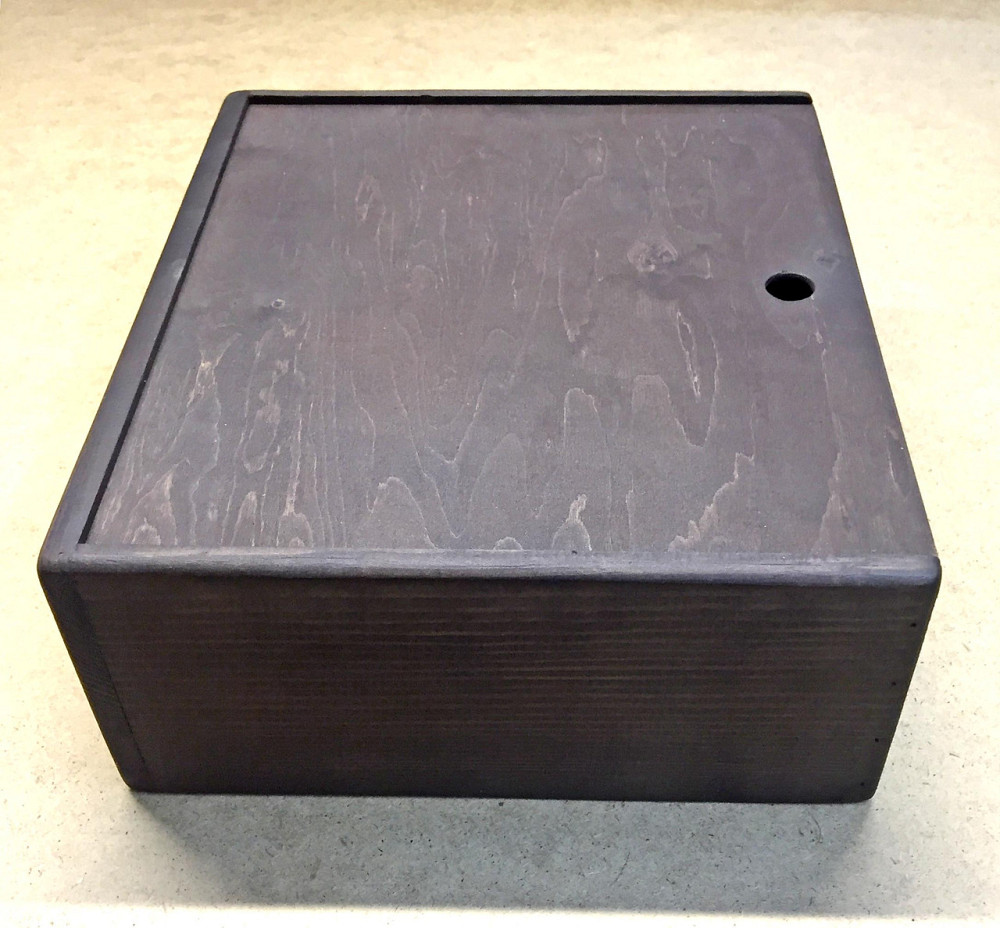 Подарочная коробка 