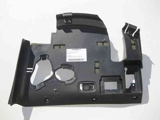 Mercedes-Benz  A1646809117 Кришка під панеллю приладів простір ніг водія ML W164 GL X164 Одесса