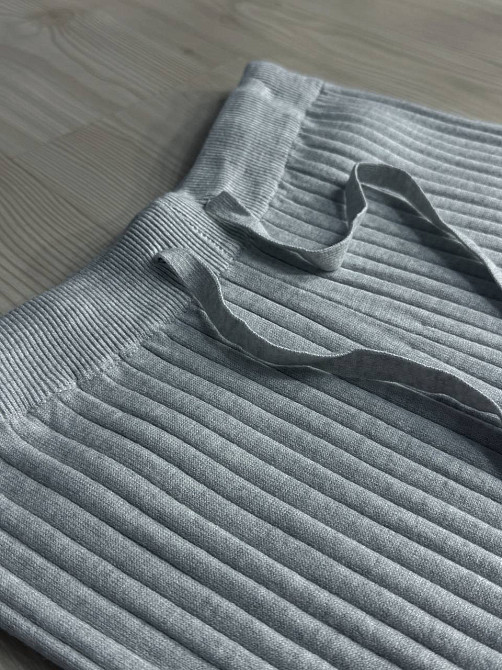 Костюм жіночий Joy One 376 вʼязаний в рубчик з кофтою на блискавці та брюками палаццо, сірий, one size Київ - фото 13