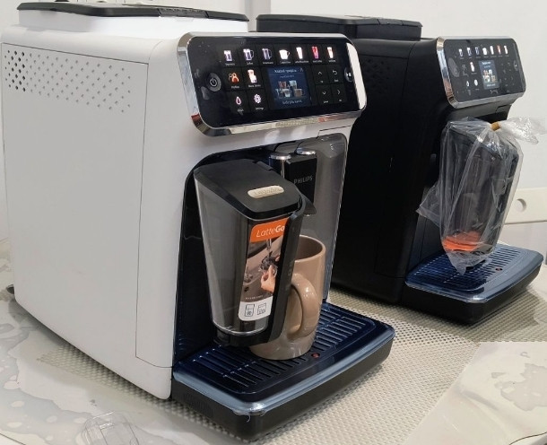 Кавомашина PHILIPS Series 5500 LatteGo EP5547/90 Київ - фото 1