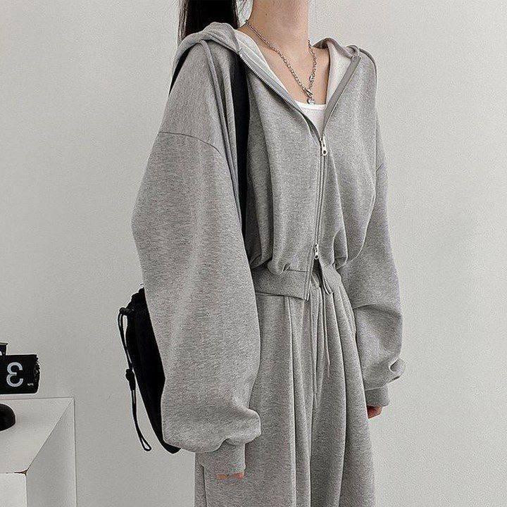 Жіночий теплий оверсайз костюм двійка: укорочене худі зі змійкою та широкі штани з затяжкою тринитка на флісі Сірий Одеса - фото 2