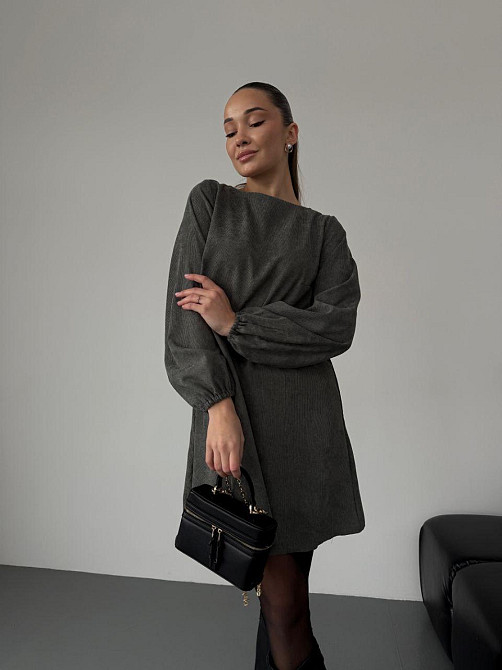 Женское базовое платье свободного кроя с объемными рукавчиками микровельвет Хаки, 46/48 Одесса - изображение 5