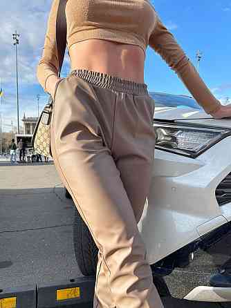 Штаны-джоггеры из экокожи на флисе Spenser 42-44, Мокко Киев