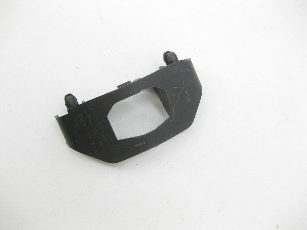 Mercedes-Benz  A2516900021 Кріплення зовнішньої накладки порогу спереду R-class short W251 R-class long V251 Одеса - фото 3