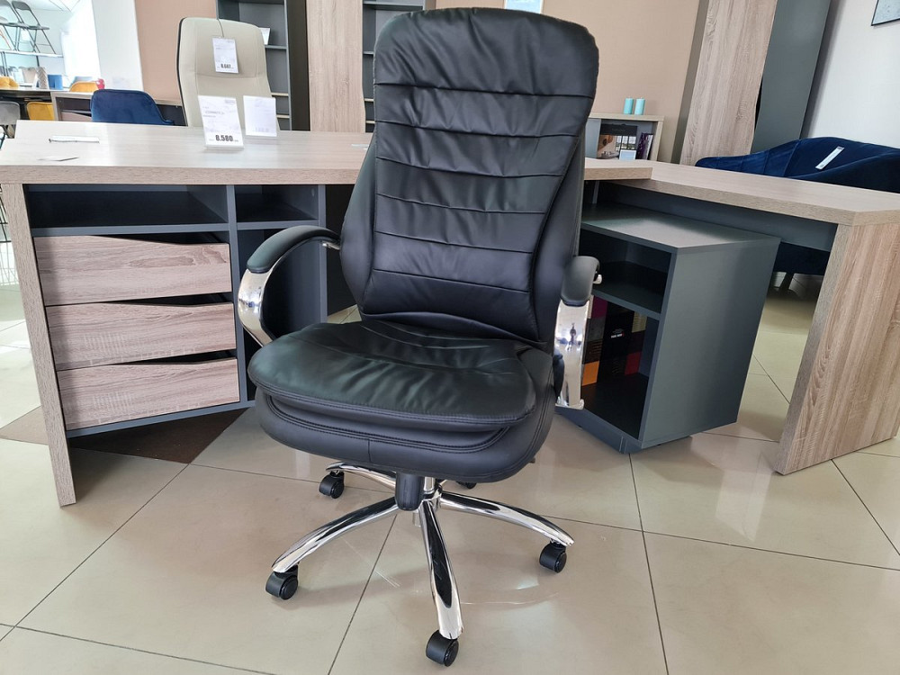 Крісло поворотне Q-154 чорна шкіра / екошкіра Дніпро - фото 3