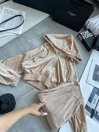 Женский прогулочный оверсайз костюм двойка: кофта и штаны турецкий велюр. Бежевый Одесса