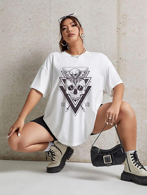 Футболка жіноча з принтом  48 Біла 2664085689 Дніпро - фото 1