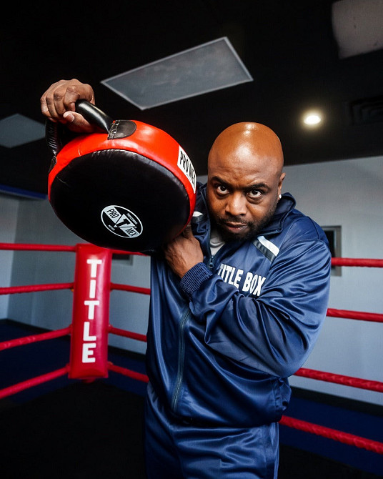 Маківара кругла TITLE Pro Mex Accuracy Pro Punch Shield 2.0 Black/Red Каменское - изображение 7