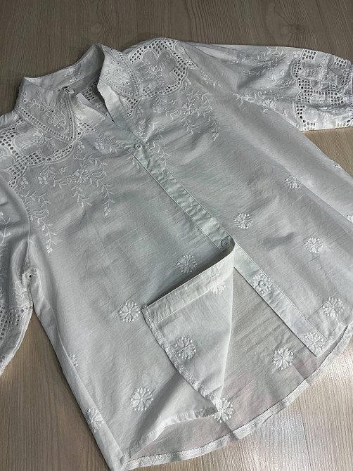 Сорочка жіноча A-N 8132 мереживо вишивка на ґудзиках короткий пишний рукав біла, білий, L Київ - фото 4