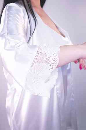 Комплект ночная рубашка и халатом с кружевом Белый S Харьков