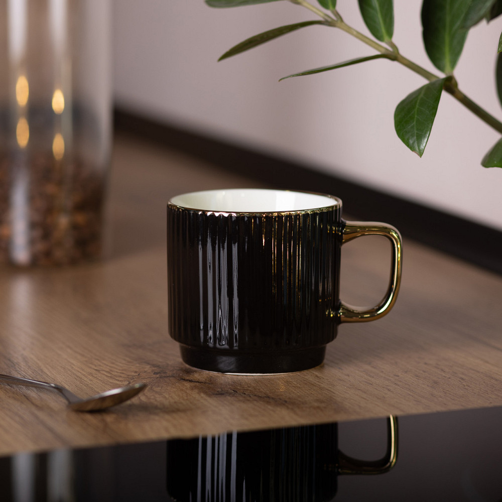 Чёрная фарфоровая чашка с золотым ободком и ручкой 300 мл Киев - изображение 5