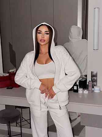 Жіночий стильний повсякденний костюм зі стразами вільного крою тринитка Молочний, 44/46 Одеса