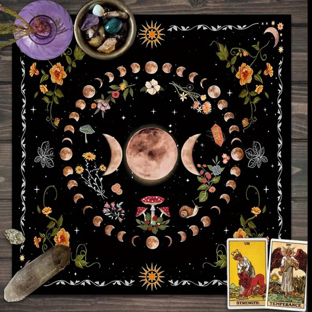 Алтарная скатерть для карт Таро и Рун. Скатерть для гадания 75*75 см. Скатерть 