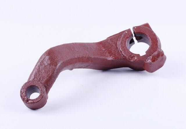 Важіль поворотного кулака правого (1) ДонгФенг 240/244 Мукачево - фото 1