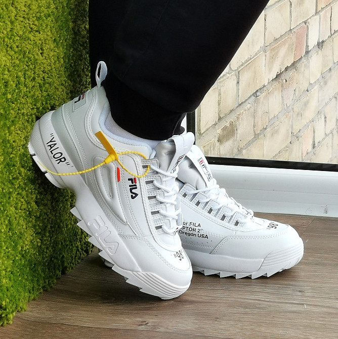 Кроссовки FILA Disruptor Белые Фила Женские (размеры: 36,37,38,39,40) Видео Обзор Днепр - изображение 2