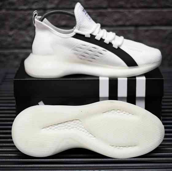 Кросівки Adidas Білі Чоловічі Адідас Ізі Boost Літні Сіточка (розміри: 41,42,43,44,45) Дніпро