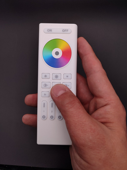 Smart Systems group Пульт керування 4-х зонний білий DIM+RGB+CCT RF 2.4G Mi Light Київ - фото 4