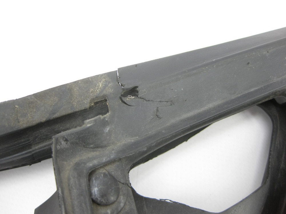 Mercedes-Benz  A2097200254 Ущільнювач над правим опускним склом CLK C209 Одеса - фото 7