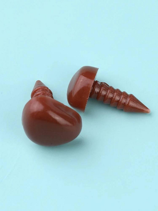 Нос для игрушек трехугольный, винтовой с фиксатором цвет коричневый размер 7х9 мм Киев - изображение 1