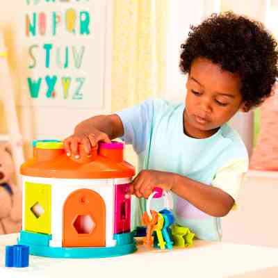 Развивающая игрушка Battat Lite сортер Умный домик 12 форм (BT4580Z) Винница