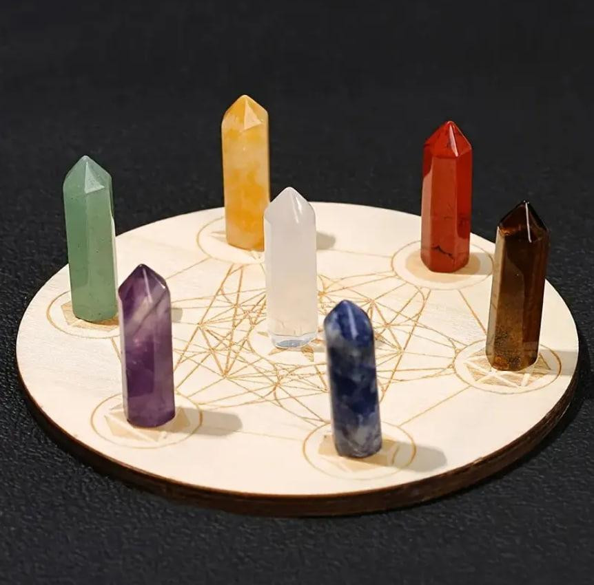 Гексагональный набор натуральных кристаллов 7 чакр с деревянной доской – камни для медитации. Киев - изображение 1