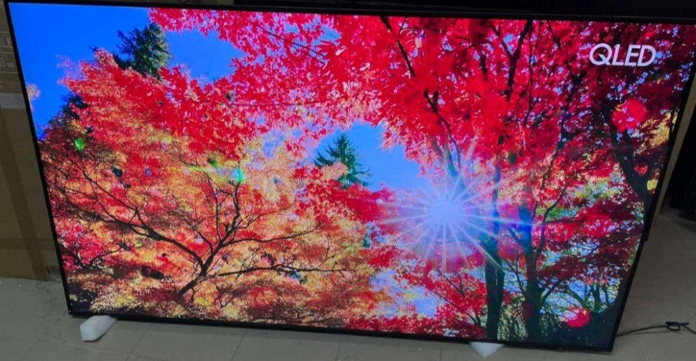 Телевизор Безрамный: 75