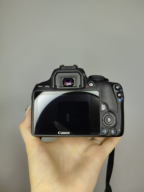 Дзеркальний фотоапарат Canon D100 + kit об'єктив 18-55 мм Клевань - фото 4