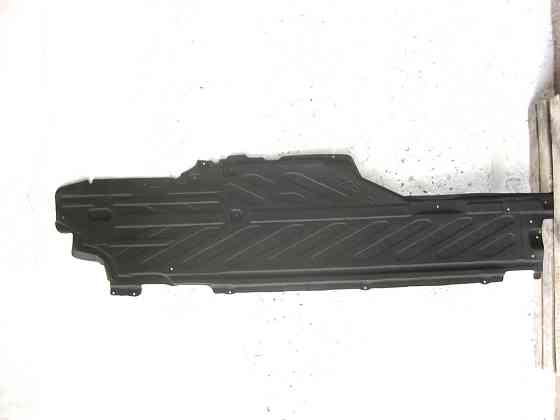 Mercedes-Benz  A2056840118 Новий бічний захист днища кузова ліва повстяна C-Class W205 Одесса