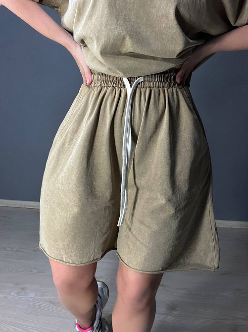 Костюм жіночий De Red 6726 тай-дай футболка з шортами бавовна оверсайз, гірчиця, one size Київ - фото 15