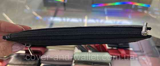 Тонкий шкіряний гаманець купюрнтик чорного кольору на блискавці ST Leather 025 Київ