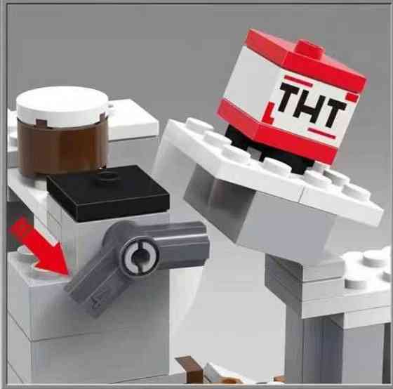 Огромный Лего Майнкрафт Горная пещера, 1000 деталей. Киев