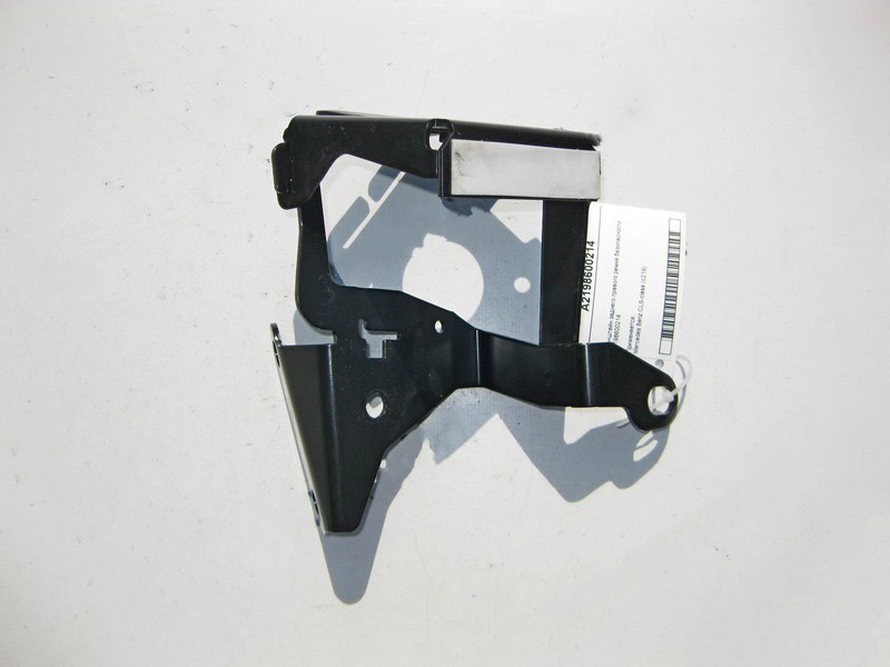 Mercedes-Benz  A2198600214 Кронштейн заднього правого ременя безпеки CLS C219 Одесса - изображение 1