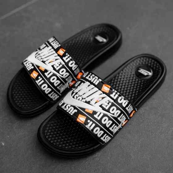 Чорні чоловічі Шльопанці Nike Сланці Білі капці Найк (розміри: 40,41,42,43,44) Дніпро