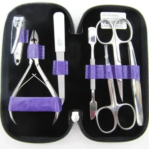 Маникюрный набор KDS маникюрно педикюрный (7 предметов) 7105 с хрустальной пилочкой Киев