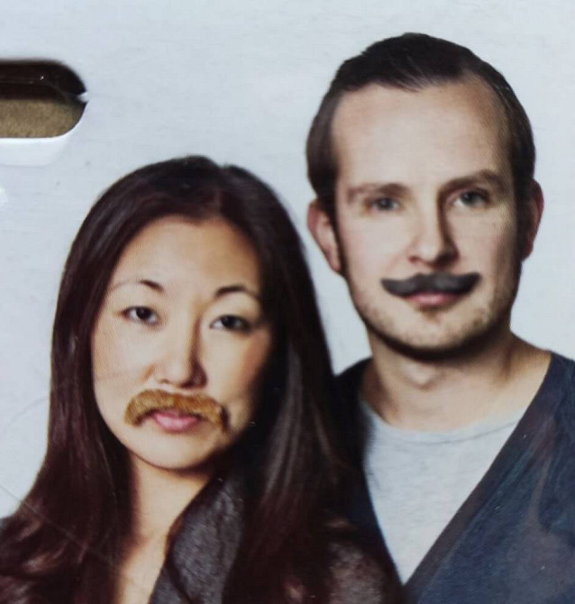 Вуса чорні, коричневі, руді та сиві накладні самоклейка 6 шт. для вечірки Київ - фото 3