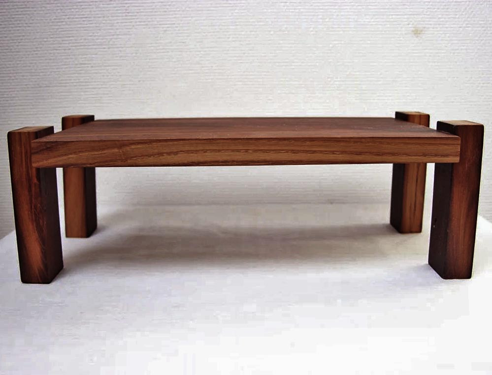 Столик для медитации 