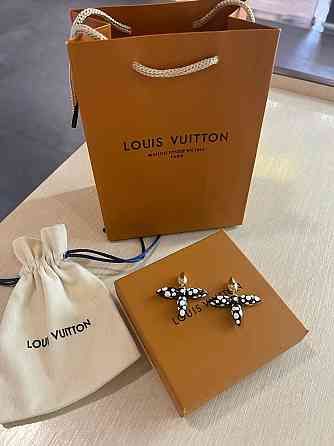 Сережки Louis Vuitton з позолотою – елегантність і стиль у кожній деталі Одеса
