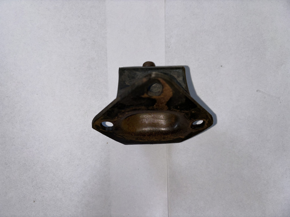 Подушка передньої опори двигуна ГАЗ-69. 69-1001020-А. Харків - фото 1