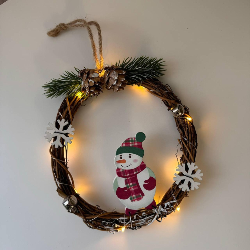 Рождественский венок из ротанги новогодний венок подвесной декор 18 см Niki Light LED от батареек снеговик Киев - изображение 9