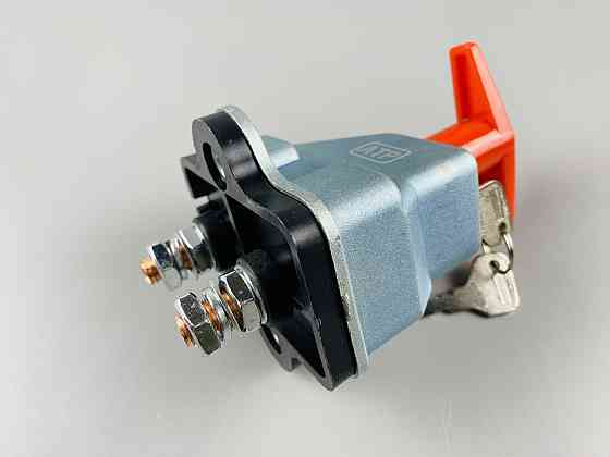 Выключатель массы универсальный механический дистанционный 12/24В (красная медь) 250A + замок + 2 ключа Мукачево